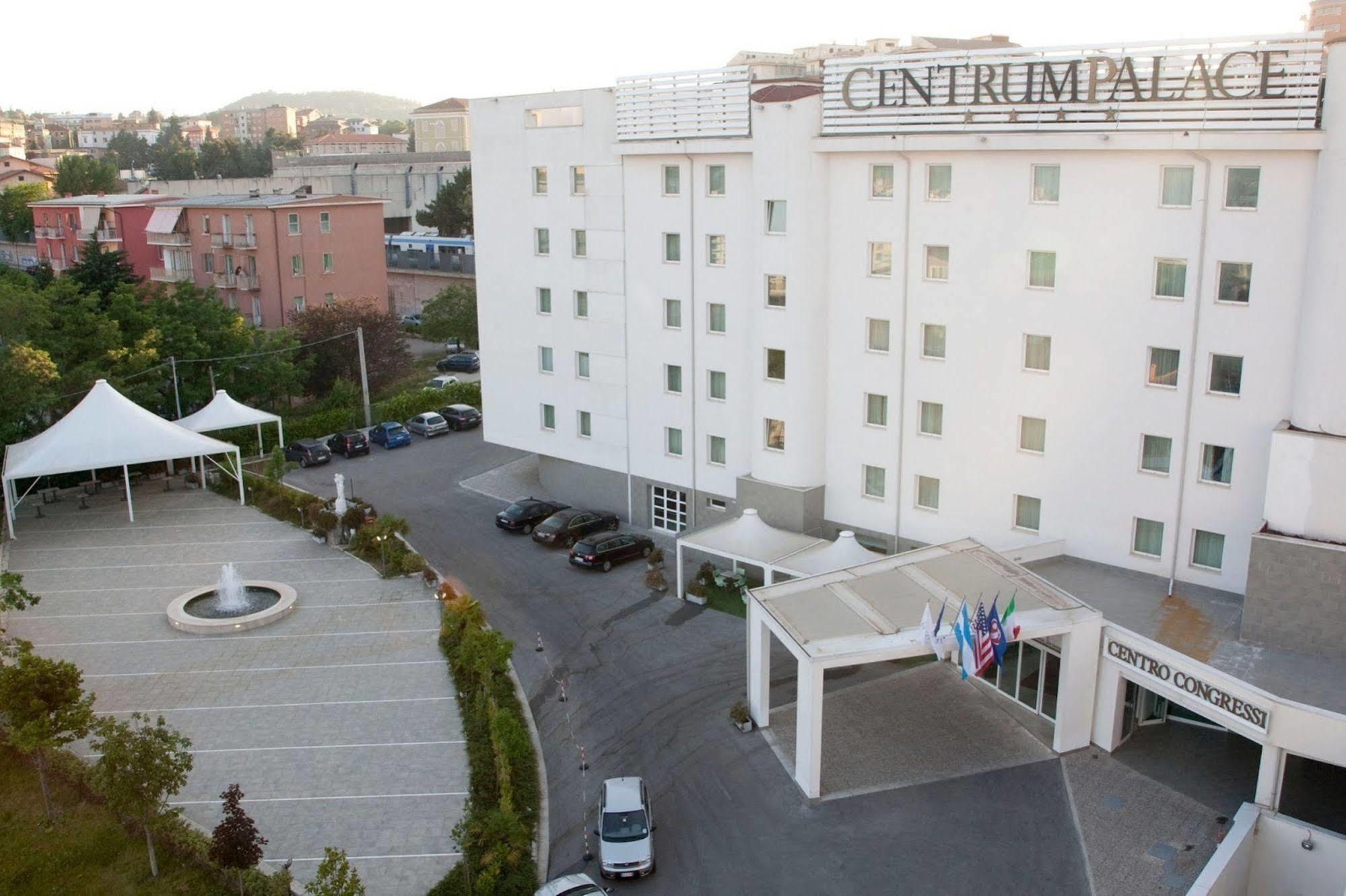 Centrum Palace Hotel & Resorts Campobasso Eksteriør billede