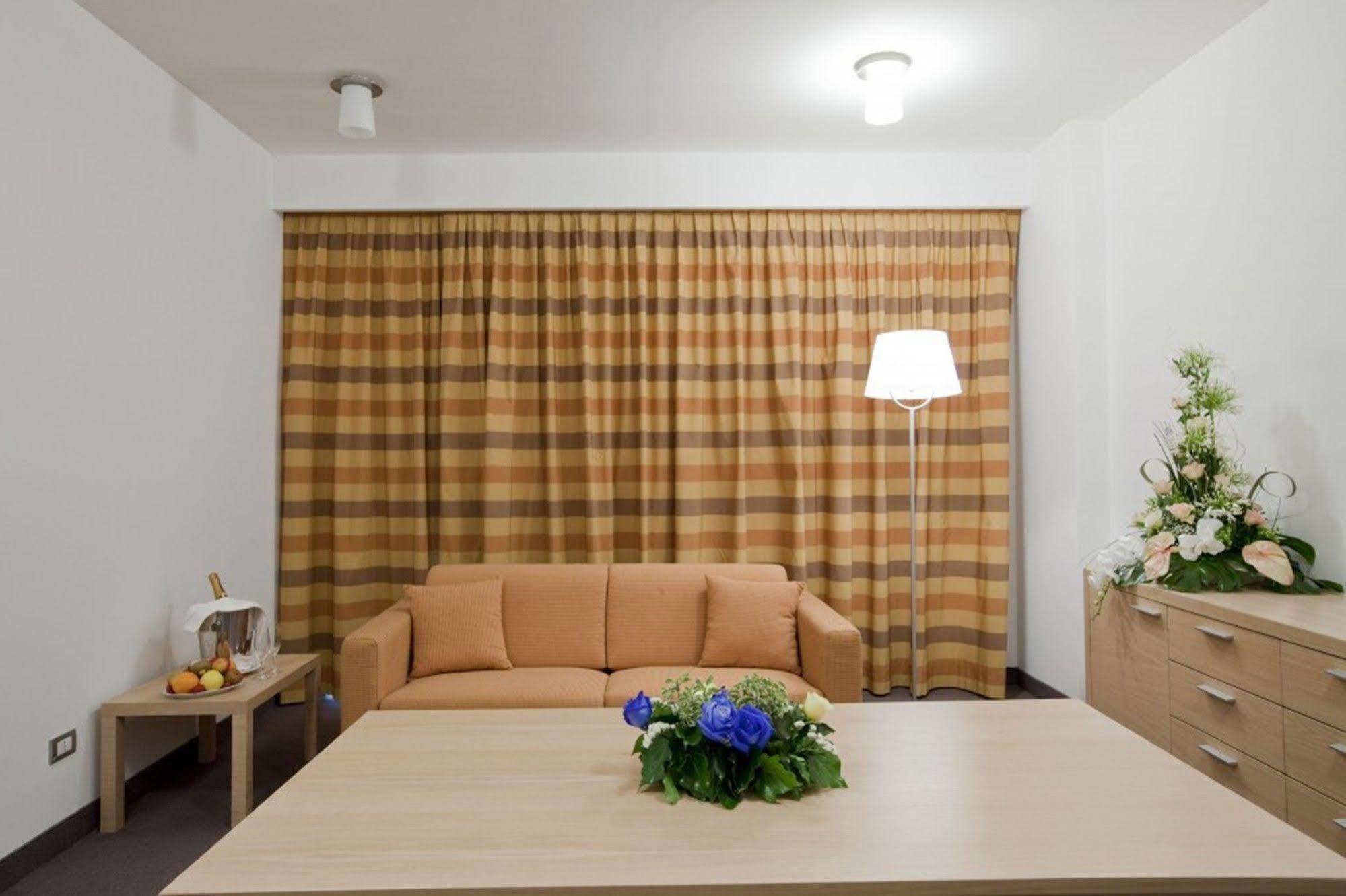 Centrum Palace Hotel & Resorts Campobasso Eksteriør billede